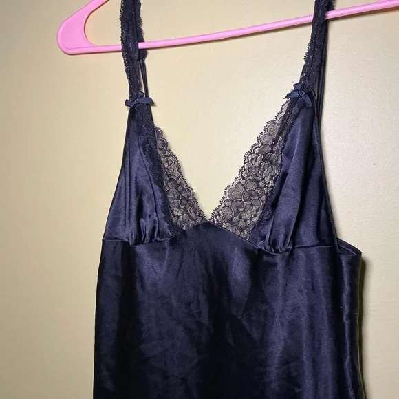 Victoria’s Secret Black Satin and Lace Slip - Picture 2 of 7